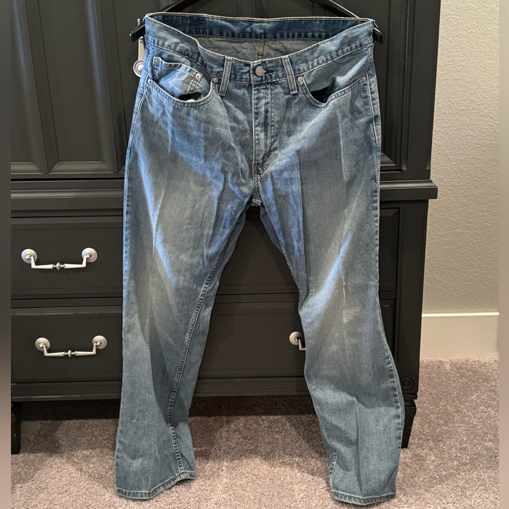Men’s Levi 559 jeans 34x30 relaxed straight fit with stretch